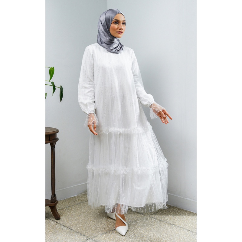 HIJUP ESSENTIALS - Anasera Dress White / Gamis