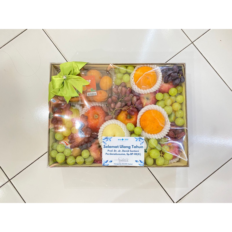 

bisa pesan dadakan hampers buah box parcel buah surabaya sidoarjo parsel orang sakit hantaran