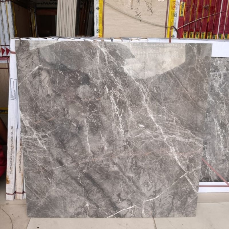 granit lantai uk 80x80 LV812 glosy