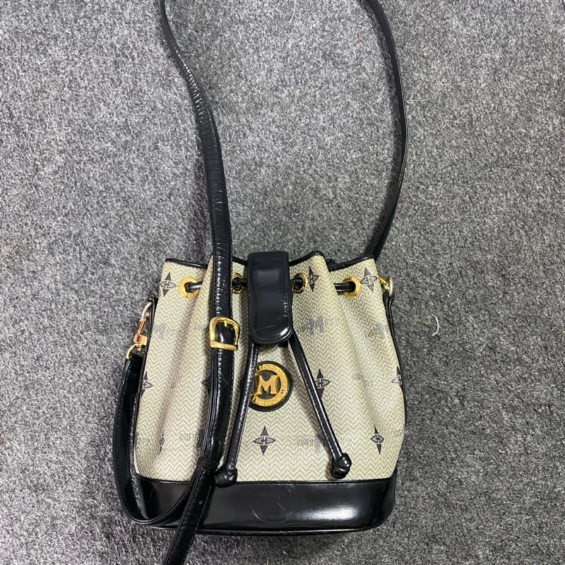 Prelove Bag Metrocity Serut Abu