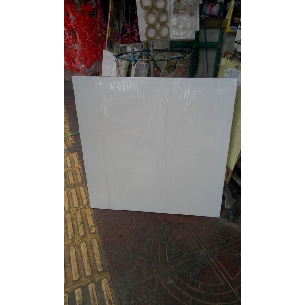 

Reay Stk kanvas 1 m x 1 m banung FN8