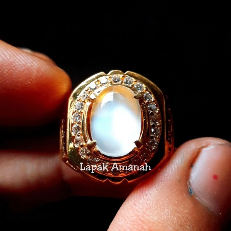 Cincin Batu Biduri Bulan Ceylon Moonstone Top Klep Kristal Super Mewah