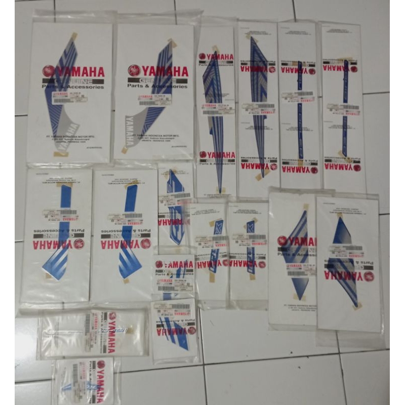 Striping Xeon GT 125 2014 warna biru original yamaha
