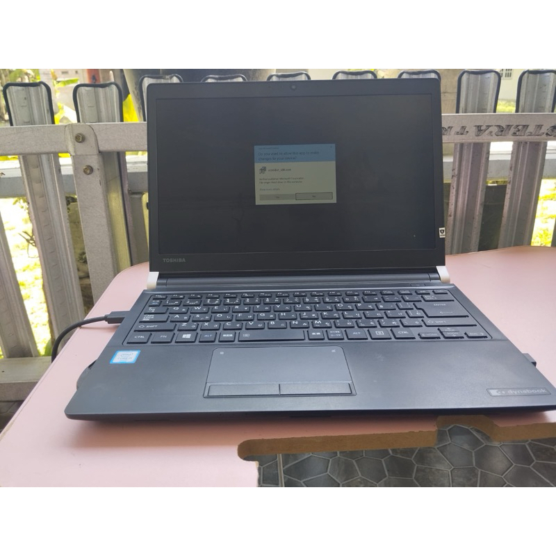 Toshiba dynabook core i5 14inc