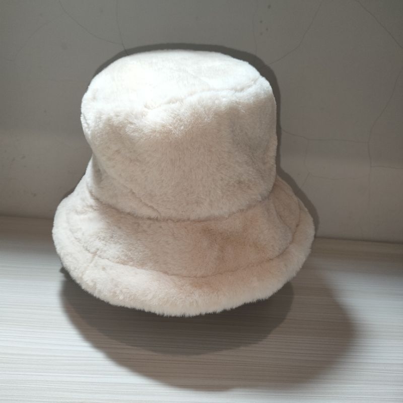 BUCKET HAT BULU (NO BRAND)