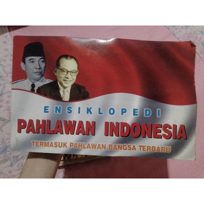 

Ensiklopedia pahlawan Indonesia