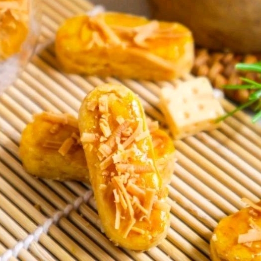 

500gr Kastengel Premium Kue Kering Lebaran Kastengel