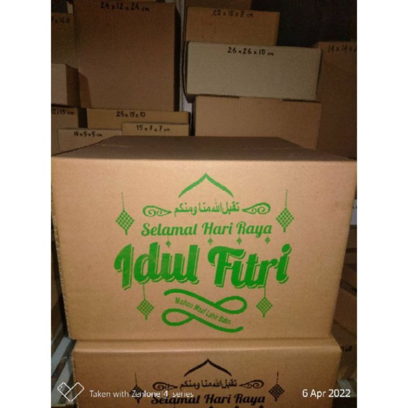 

Paket kardus Idul Fitri 40x28x26 cm ukuran besar