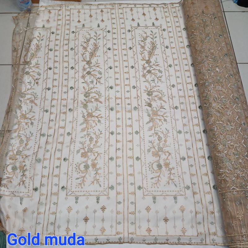 Tile valentino garden/Tile valentino garden terbaru/Harga persetengah meter