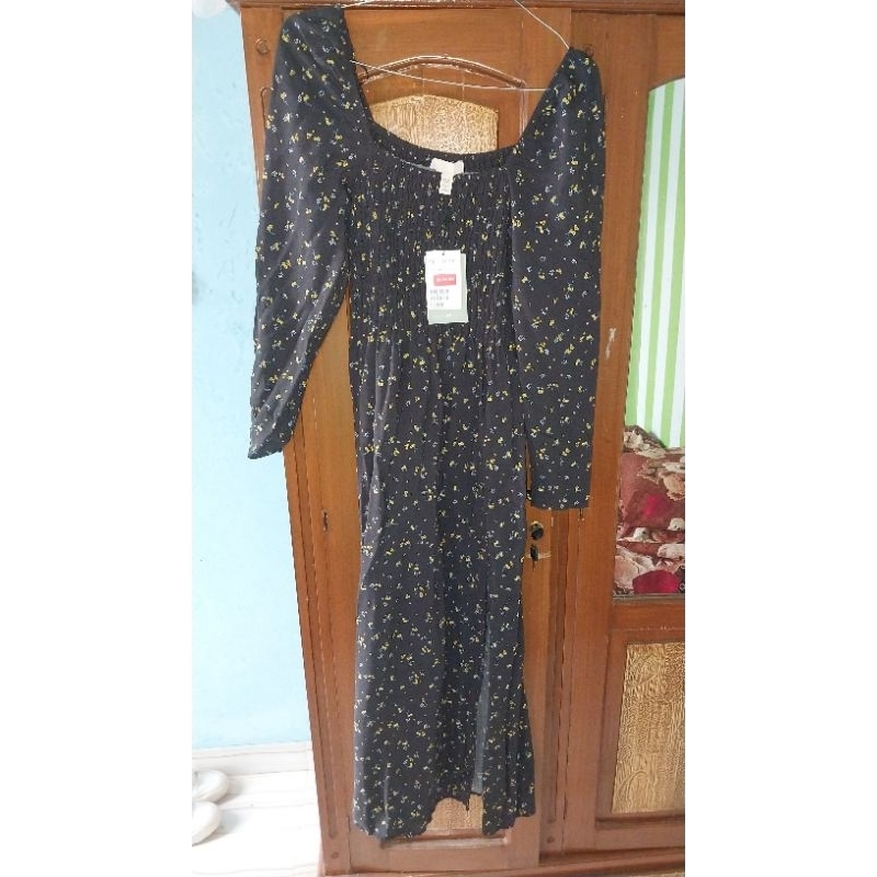 Dress h&m,h&m dress,h&m,dress,dress pantai,dress bunga bunga,dress hitam