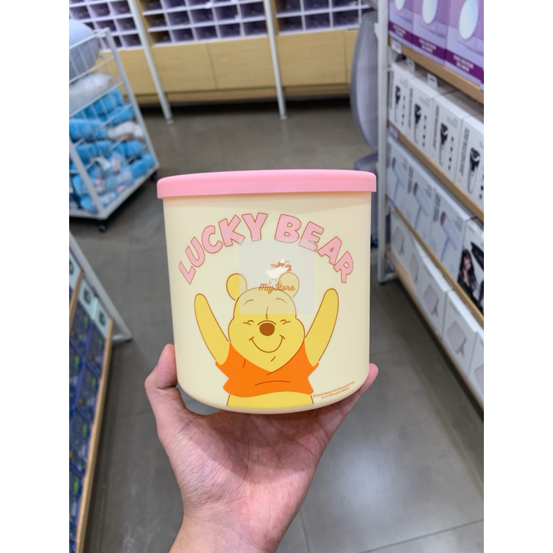 MINISO Kotak Tissue Bulat Seri Winnie the Pooh Ukuran 13,5x13,5x13cm / Disney Winnie the Pooh Collec