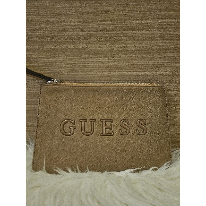 Guess Clutch