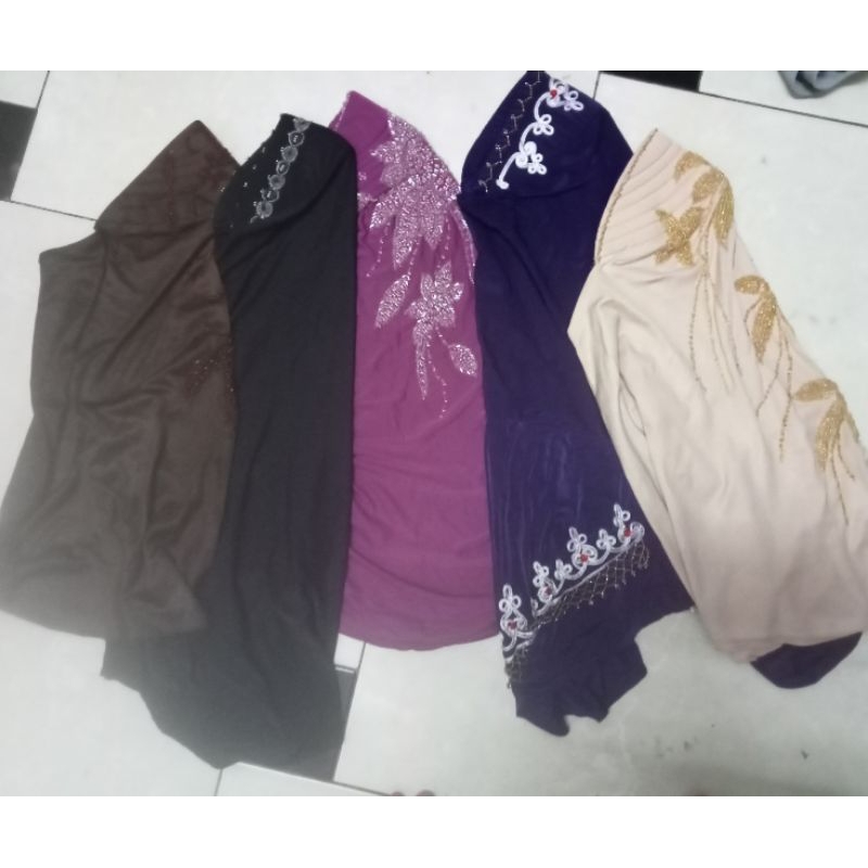 HIBAH Bergo dan Baju Atasan