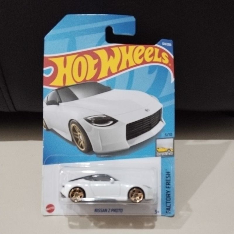 nissan z proto hotwheels putih