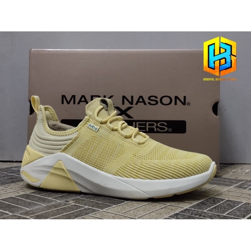 Skechers Mark Nason A Linear Jozlyn / Free Shoes Bag (133257YLW)