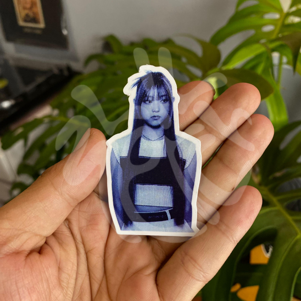 

sticker new jeans / aesthetic sticker / sticker tumblr / aesthetic sticker / stiker hp / stiker laptop / stiker helm / stiker satuan / stiker tahan air / sticker pack