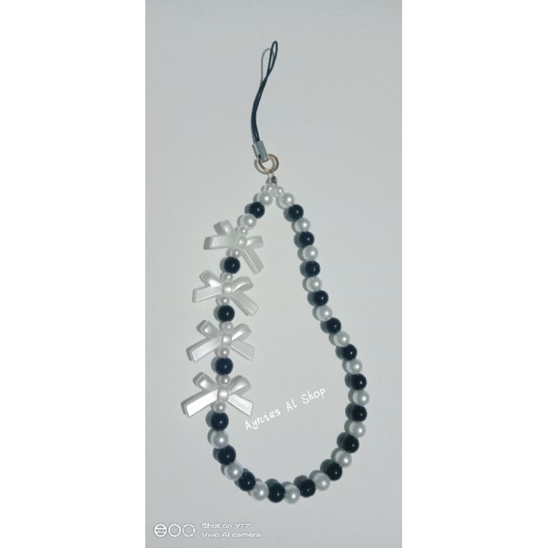 Strap Hp Hitam Putih