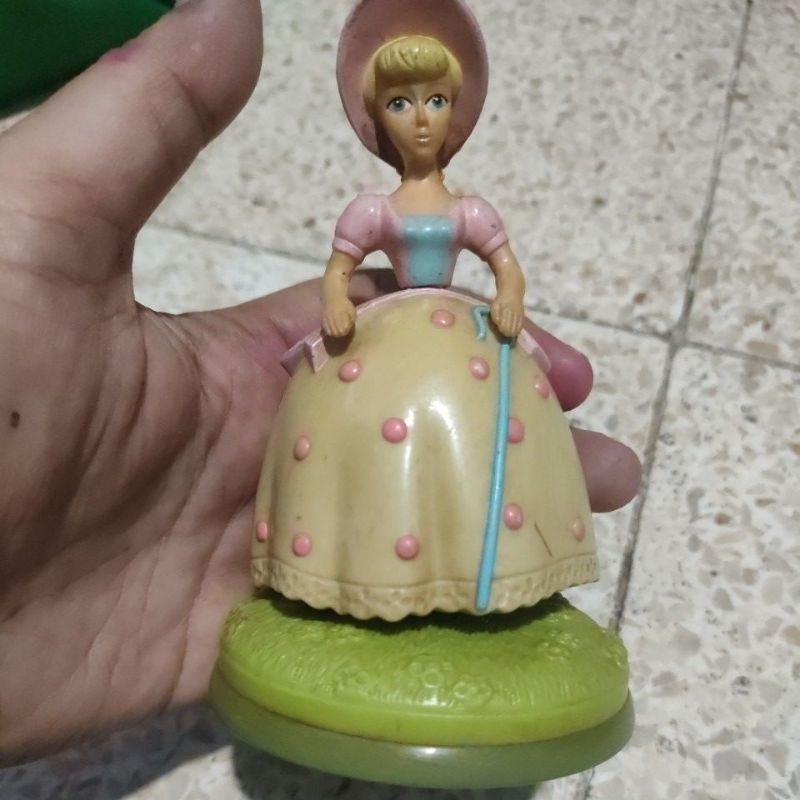 figur penggembala domba cantik toy story