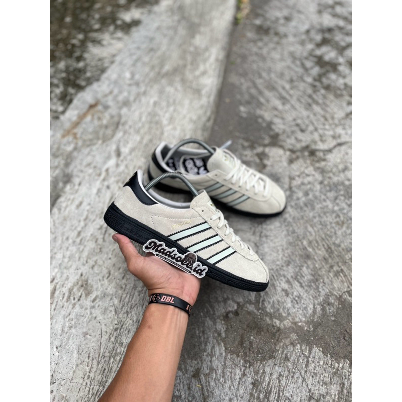 ADIDAS MUNCHEN SESAME