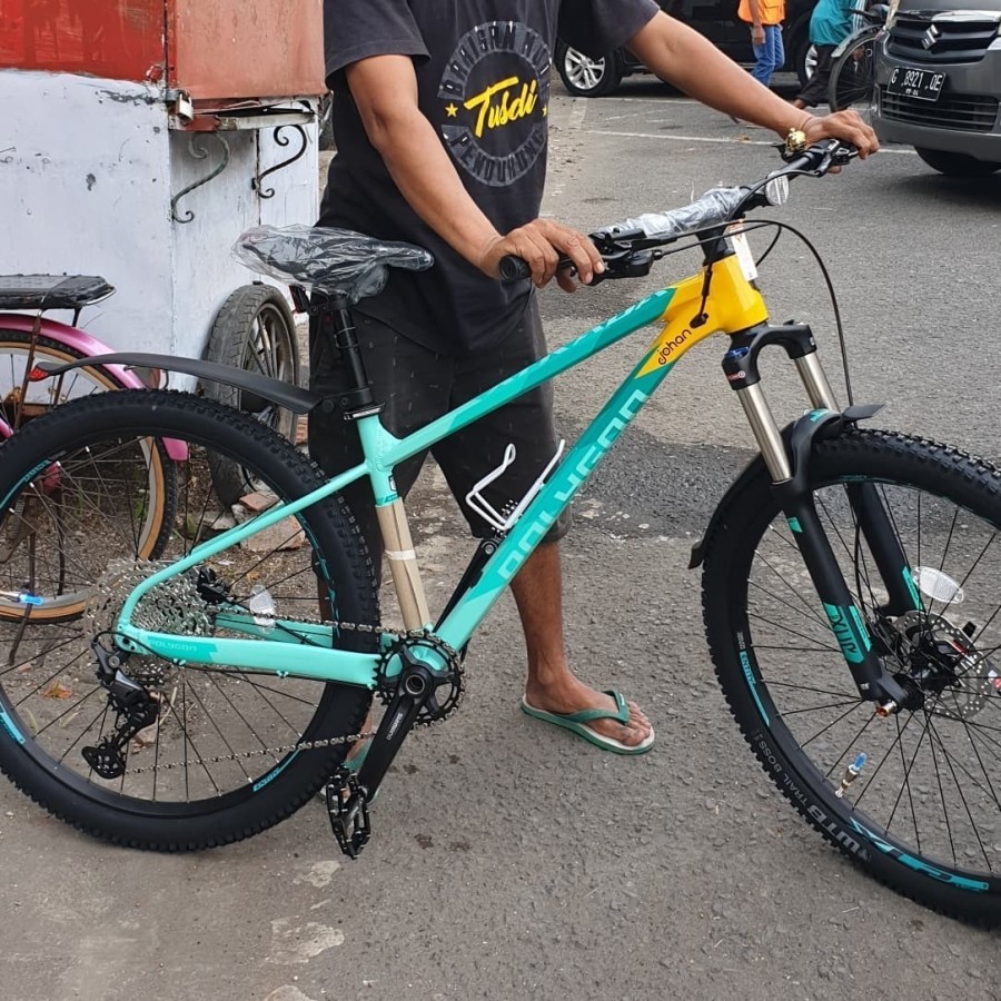 Spakbor Sepeda MTB Polygon - Set Depan & Belakang, Warna Hitam