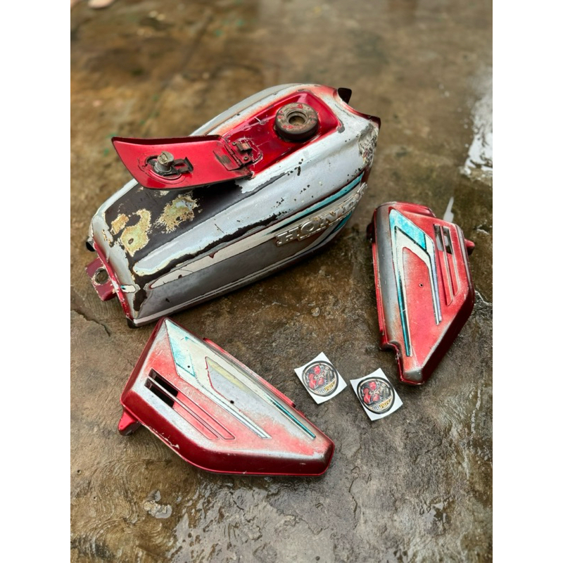 Tengki gl100 Cdi Original paing set tepong original, tengki gl100 series original paint merah