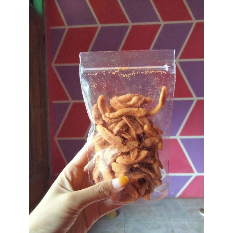 

Kue bawang ( camilan enak dan gurih)