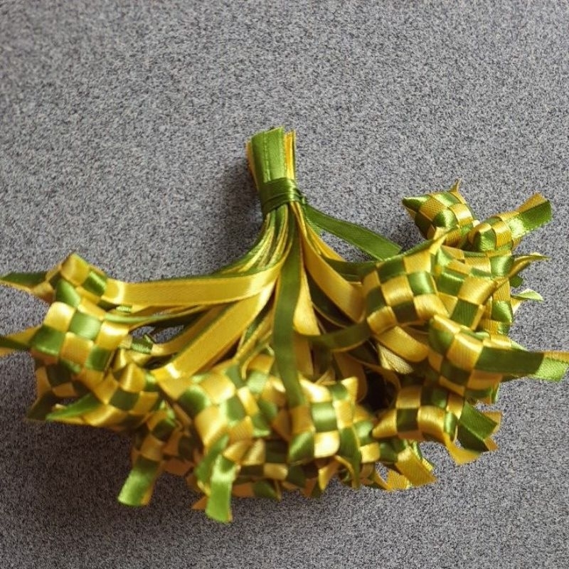 

Ketupat Hias Parcel Hampers Harga Promo
