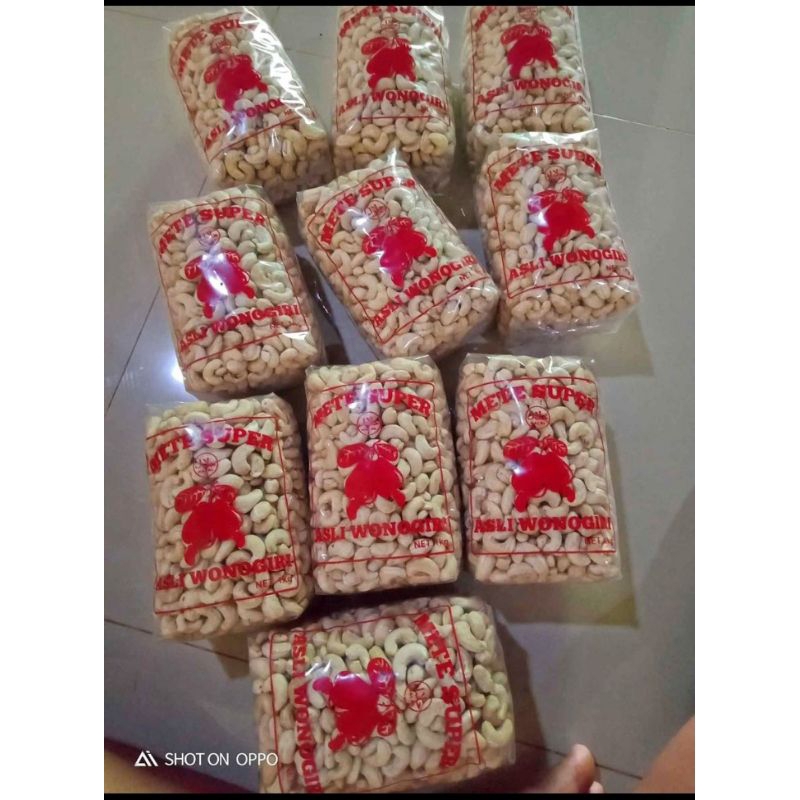 

kacang mete super