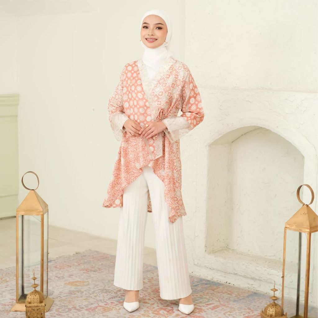 ANTARI Blouse Batik Kerja Kimono Viscose