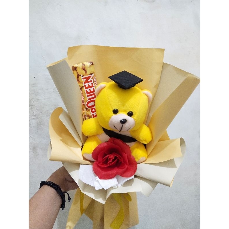 

buket snack, buket wisuda, hampers, kado ulang tahun, buket bunga artificial, buket boneka, buket wisuda, Kado wisuda, kado ulang tahun, graduation, kado graduation, bunga artificial, buket ekonomis, boneka wisuda, buket murah,
