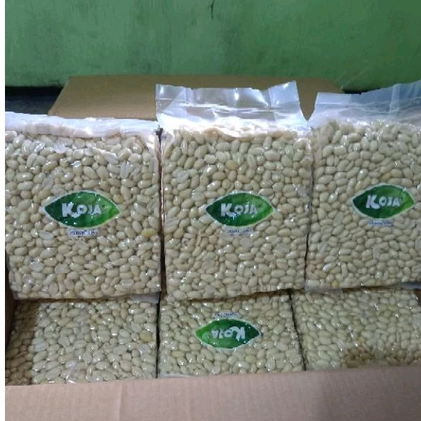 

1 kilo kacang kupas super /kacang kupas premium/kacang bawang/kacang tanah kupas kulit ari