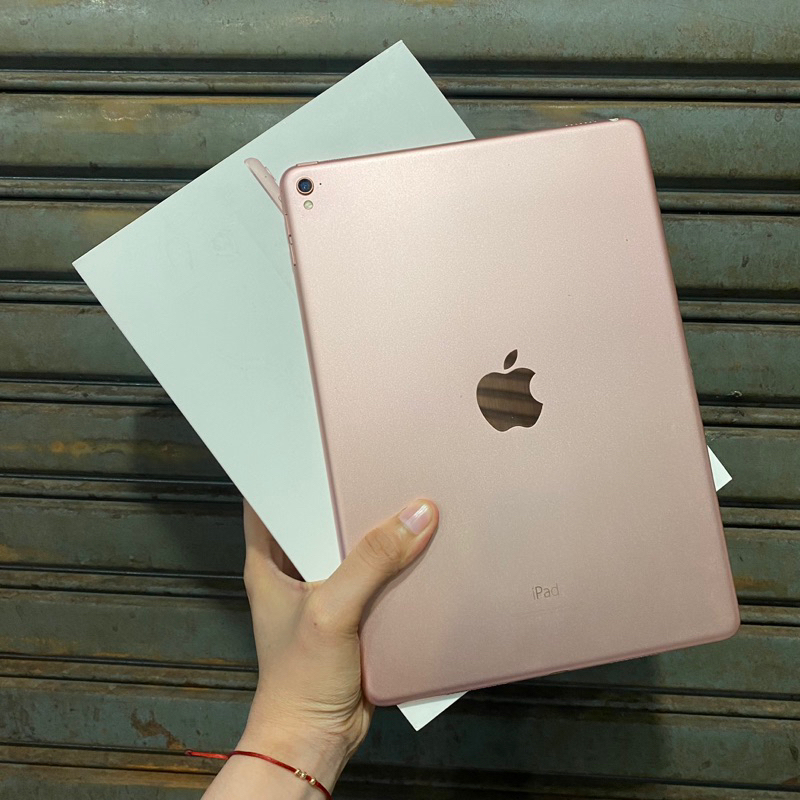 Ipad Pro 128gb wifi second bekas pakai normal fullset 9.7 inch