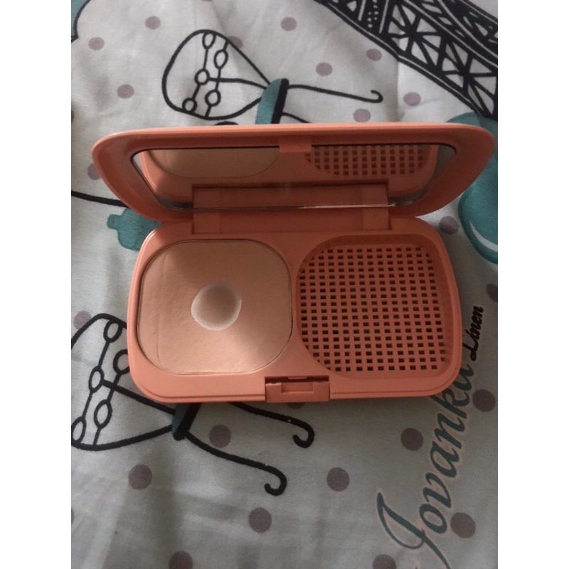 [PRELOVED] Two Way Cake REVELINE