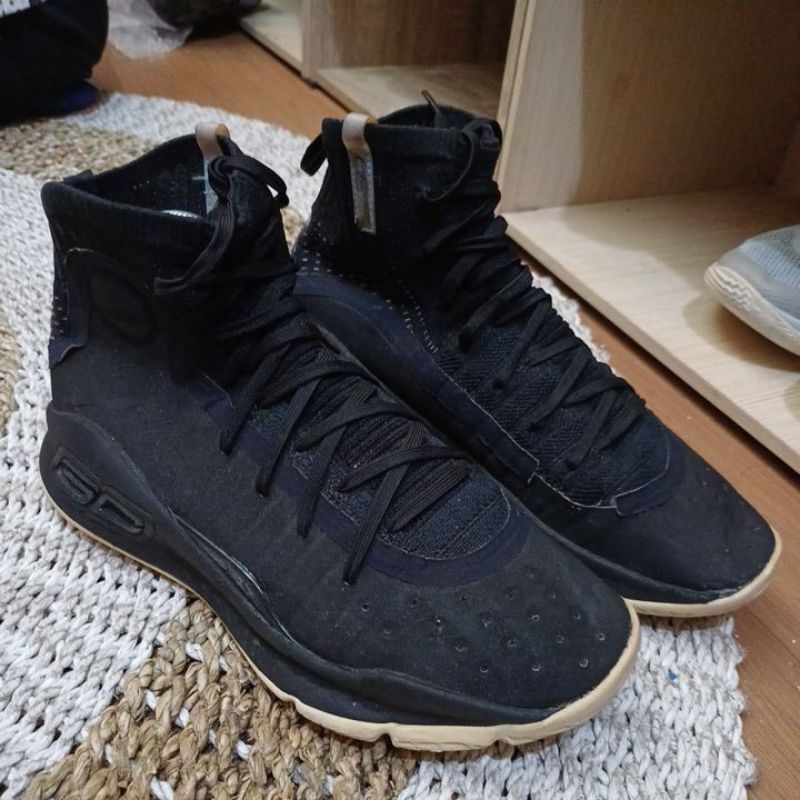 Under Armour Curry 4 More Range Preloved