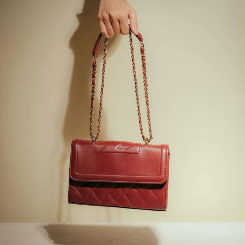 preloved zaskia sungkar Queen bag