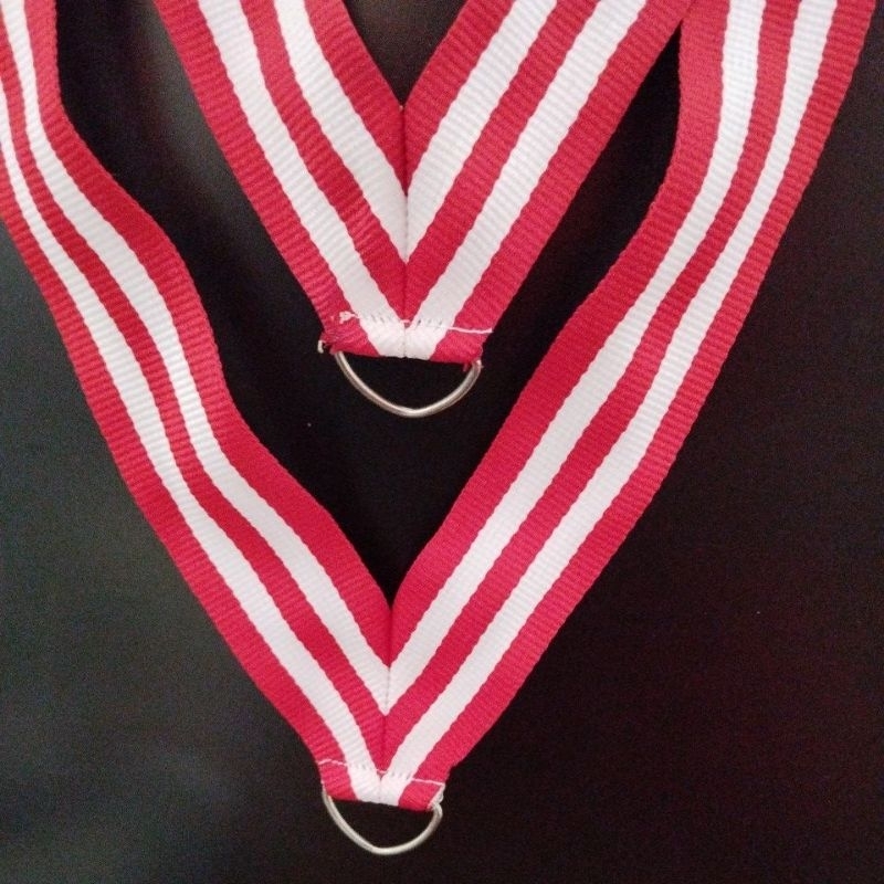 

Tali medali merah putih siap pakai