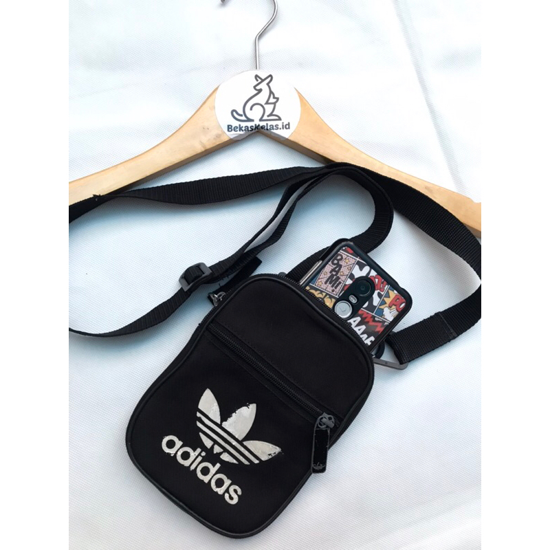 Sling bag Adidas Trefoil