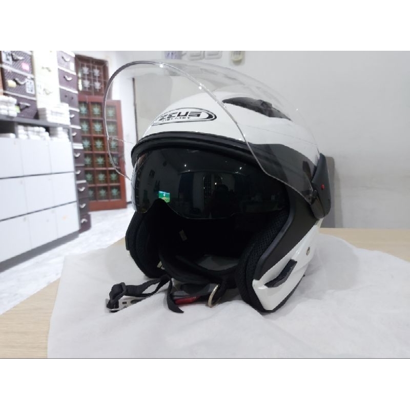 Helm Zeus Hf 611 white matte helm only( SECOND LIKE NEW )