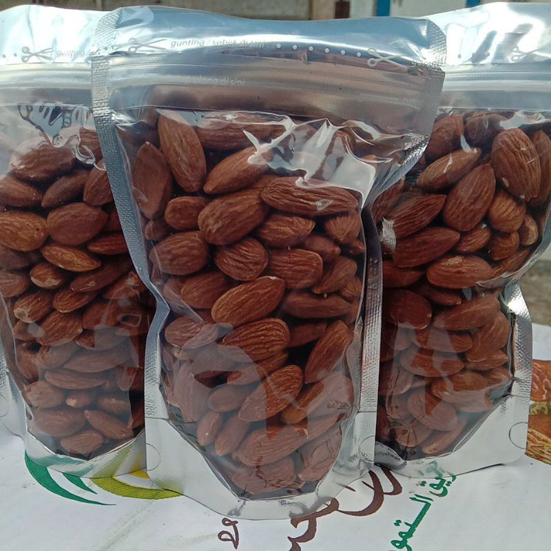 

Kacang almond 100 gram