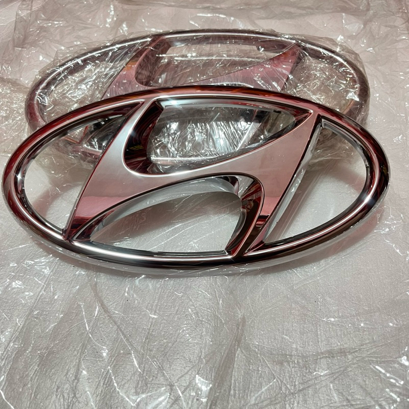 Emblem Logo Grile Depan Hyundai Getz Trajet Atoz 1000cc Ori