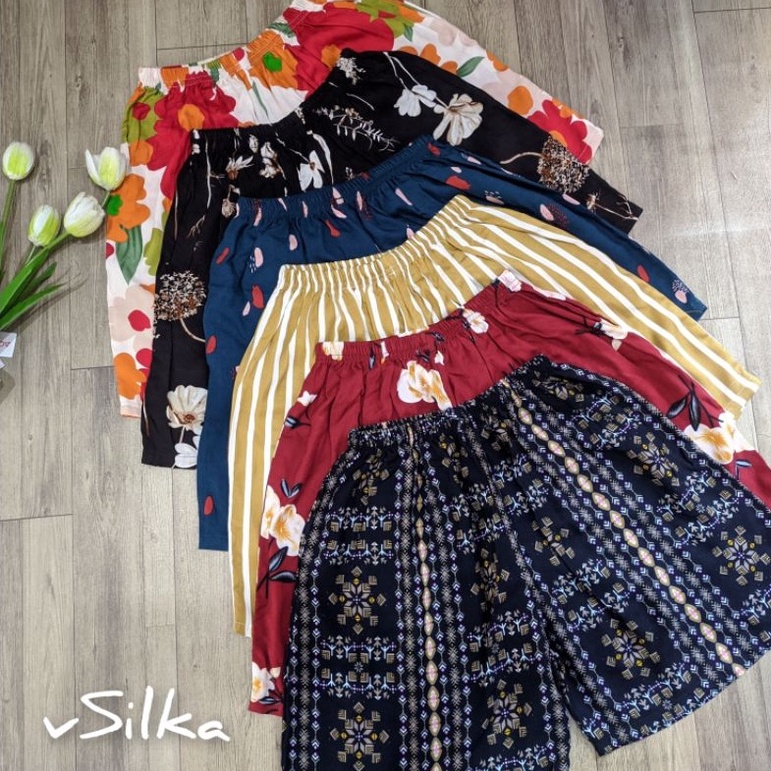 ART D86G Celana Pendek Wanita Vsilka Rayon Motif
