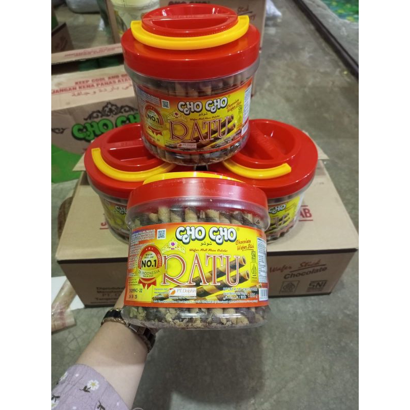 

ready Chocho Ratu harga per 1 toples 320gr, 1 koli isi 6 lebih murah (klik 6 x) cemilan lebaran SANGAT COCOK UNTUK KADO / HADIAH DLL FL BAGUS CANTIK TOP VIRAL TERLARIS MURAH READY PEKANBARU RIAU INDONESIA BISA COD INSTANT CUS ORDER NOW STOCK TERBATAS PROM