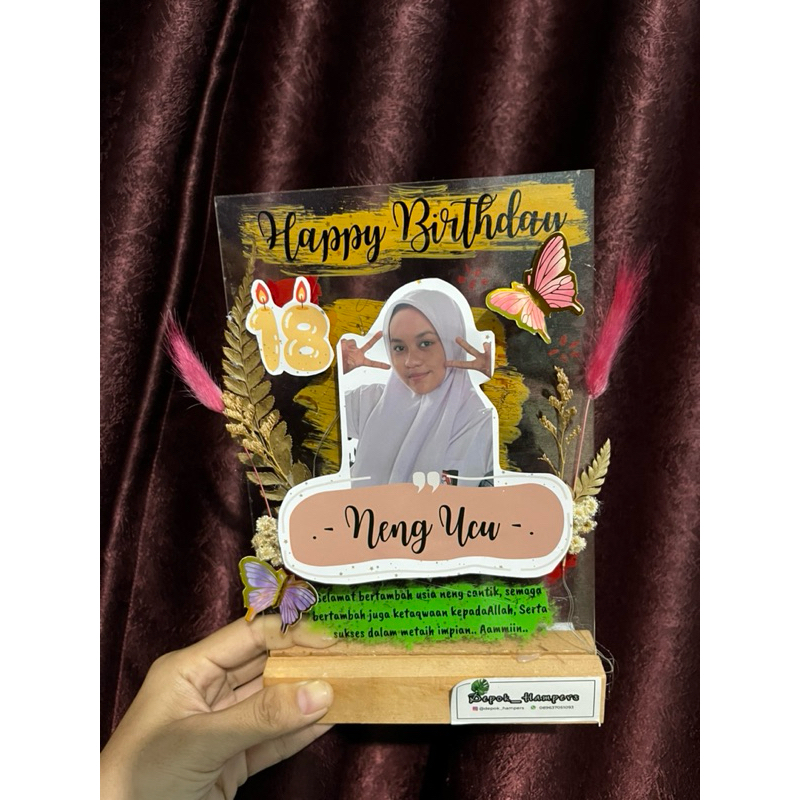 STANDING AKRILIK TIMBUL free lampu dan ucapan