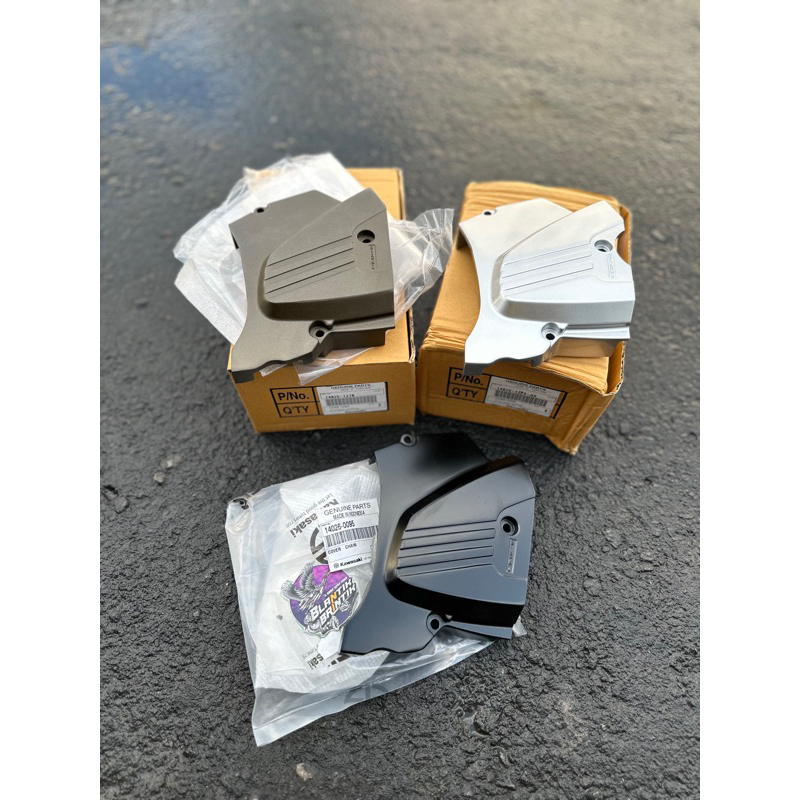 Tutup gir depan ninja 150 RR ninja R SS kis ninja M new hitam tutup gear depan ninja rr ninja r ss n