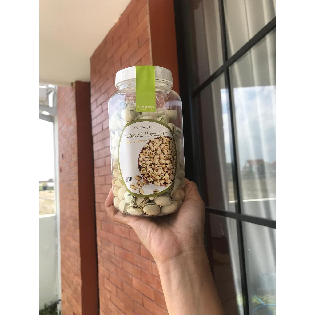 

Cemilan Kacang Arab Kacang Pistachio Panggang