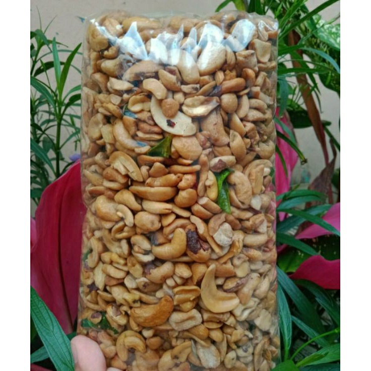 

Terbaru kacang mede patahan mateng original 1kg