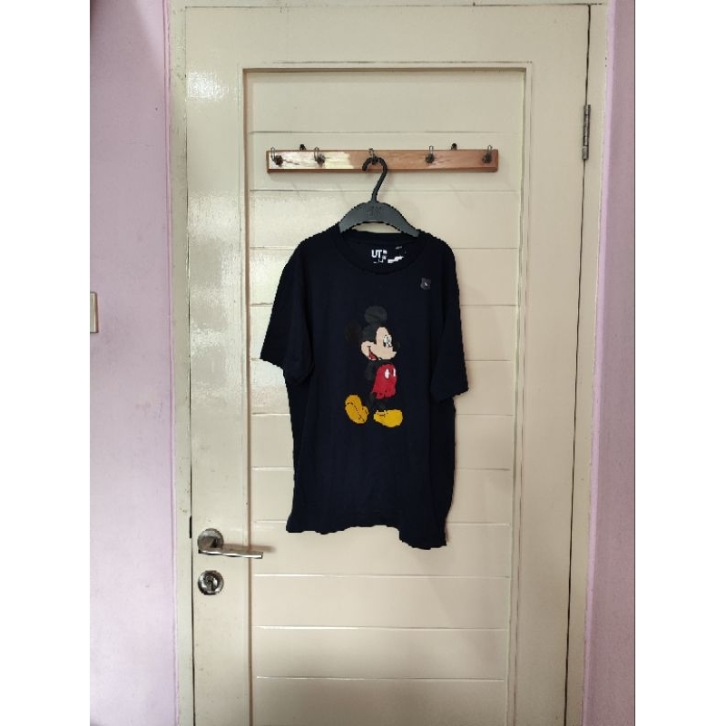 Kaos UT unisex Disney Mickey Mouse Uniqlo Original SALE READY