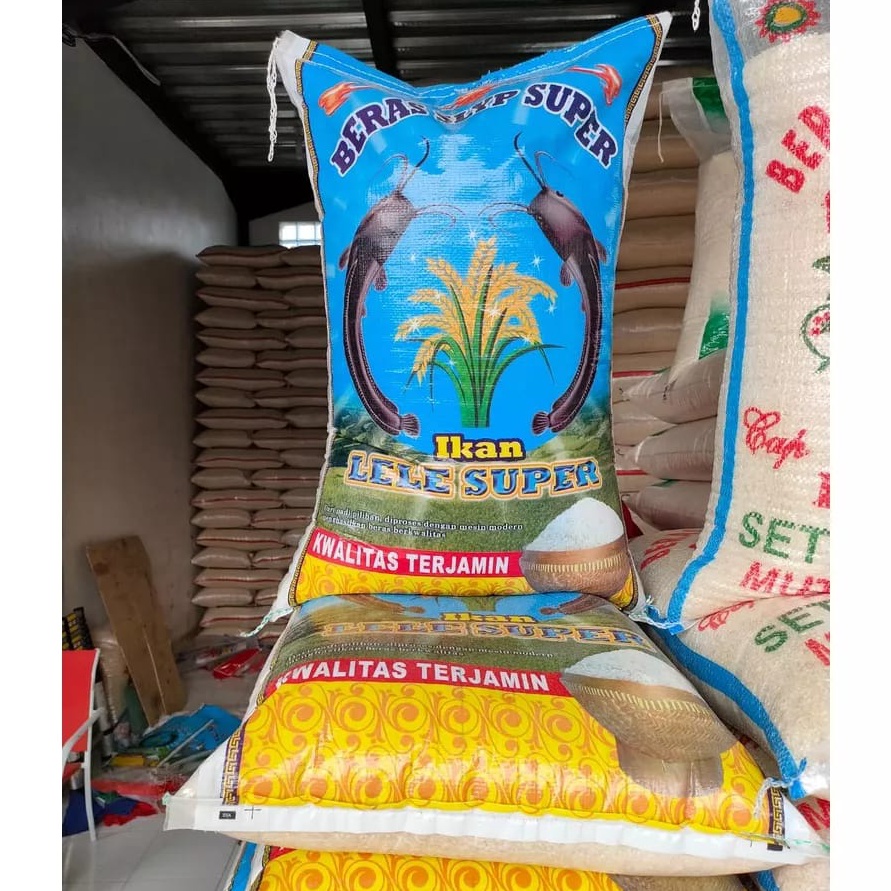 

77 CARGO LIVE Beras Rojolele Premium 1kg 1L Asli