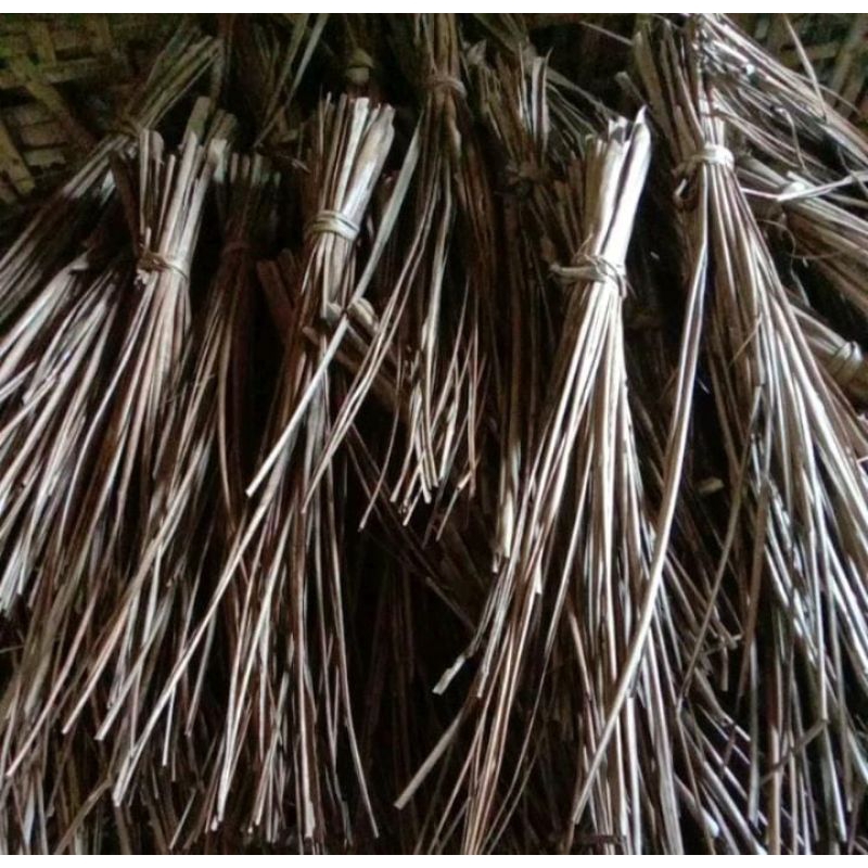 

Klare atau janur kering