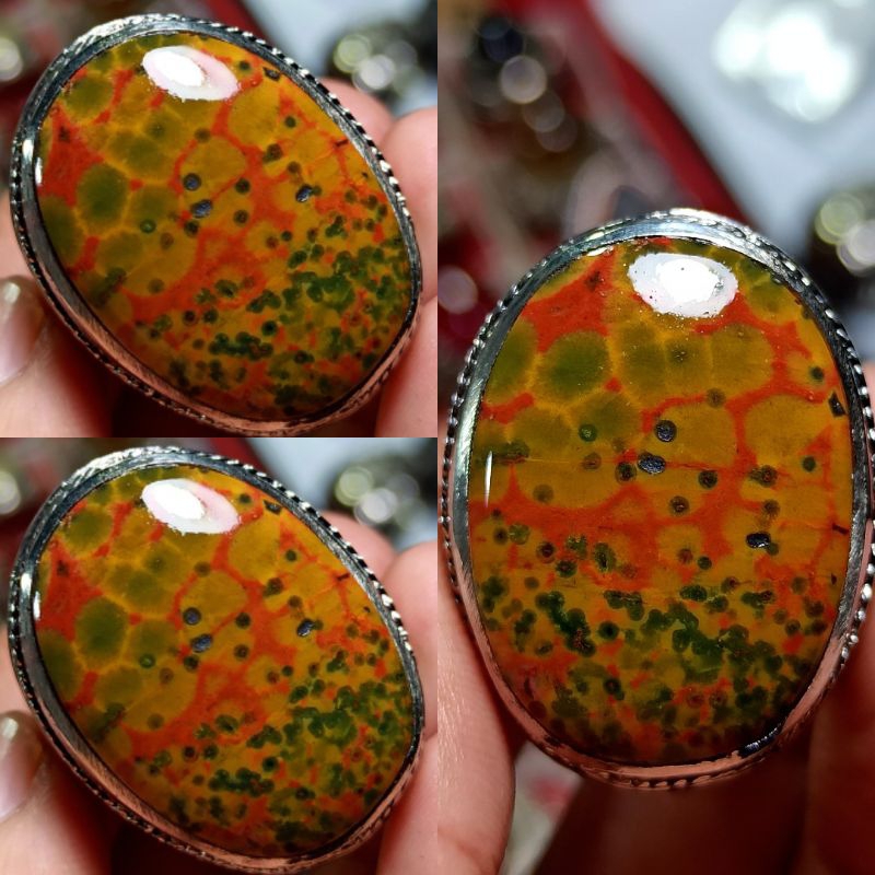 BATU AKIK PANCAWARNA SERAT PIRUS MERAH